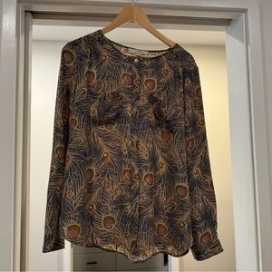 Loft top. Size medium. Excellent condition.